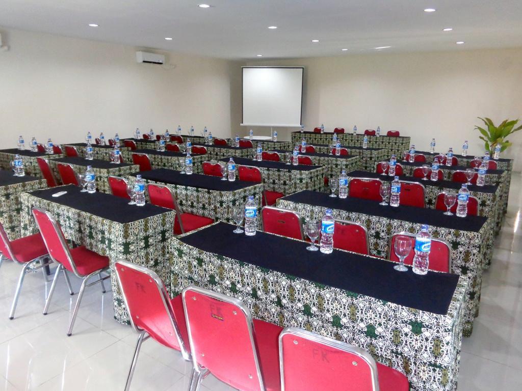 Bumi Cikeas Sentul Bogor Hotel Buitenkant foto
