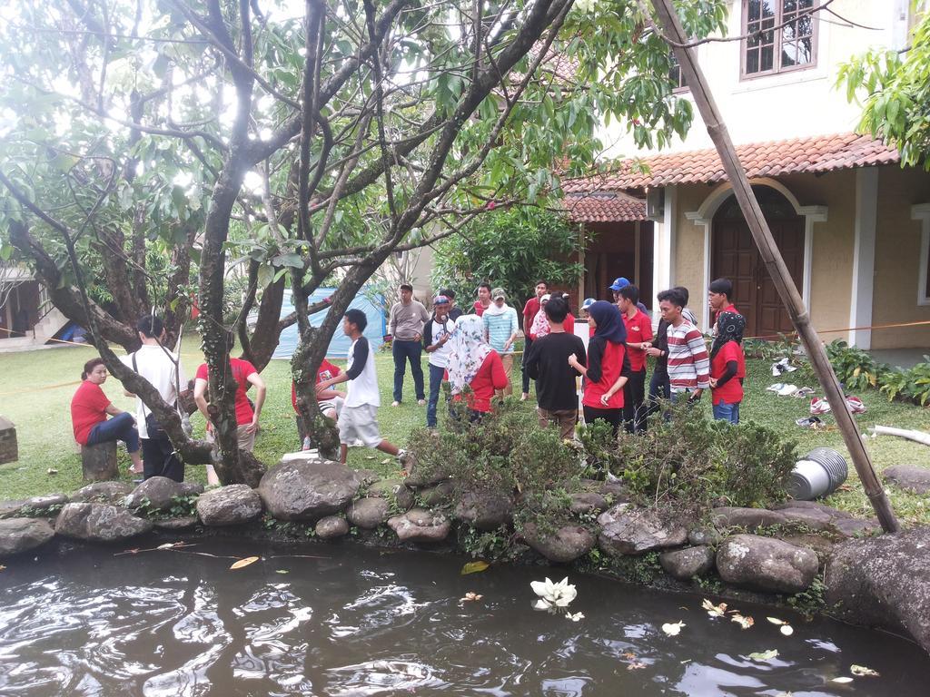 Bumi Cikeas Sentul Bogor Hotel Buitenkant foto
