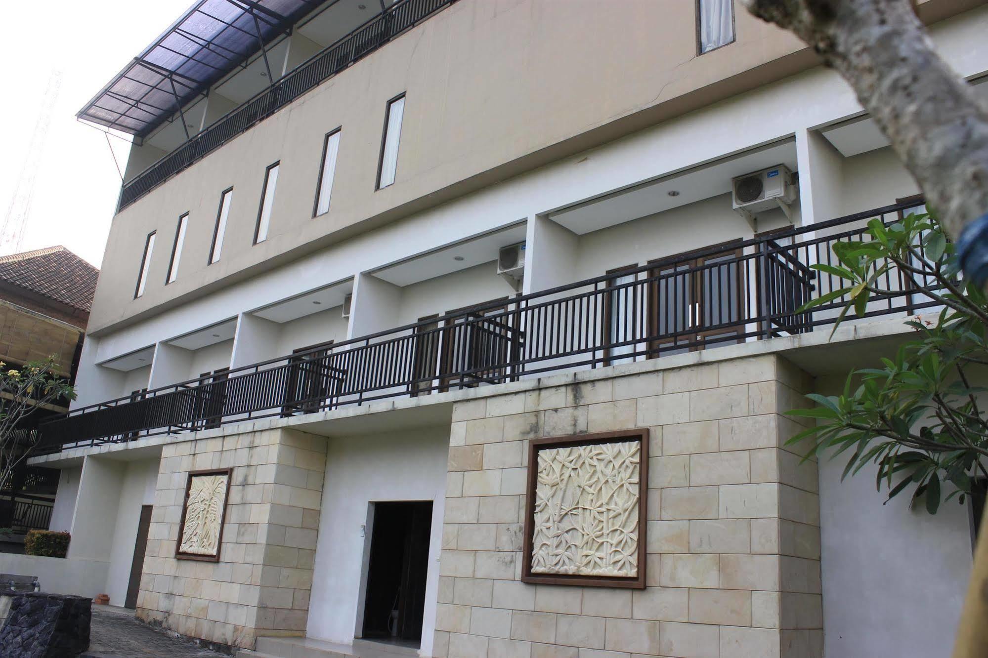 Bumi Cikeas Sentul Bogor Hotel Buitenkant foto