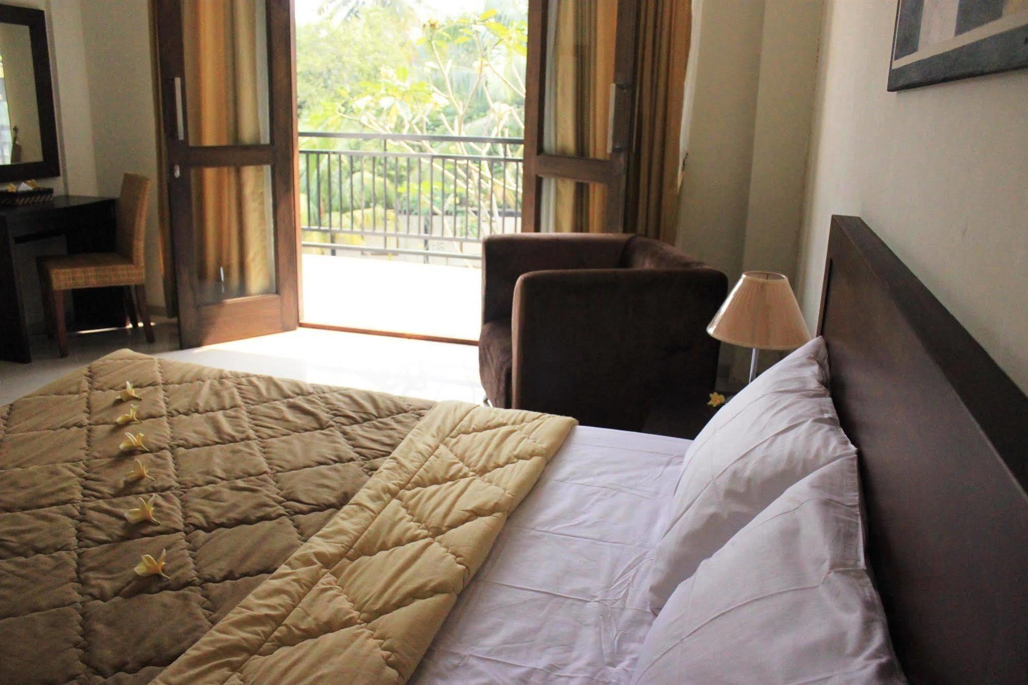Bumi Cikeas Sentul Bogor Hotel Buitenkant foto