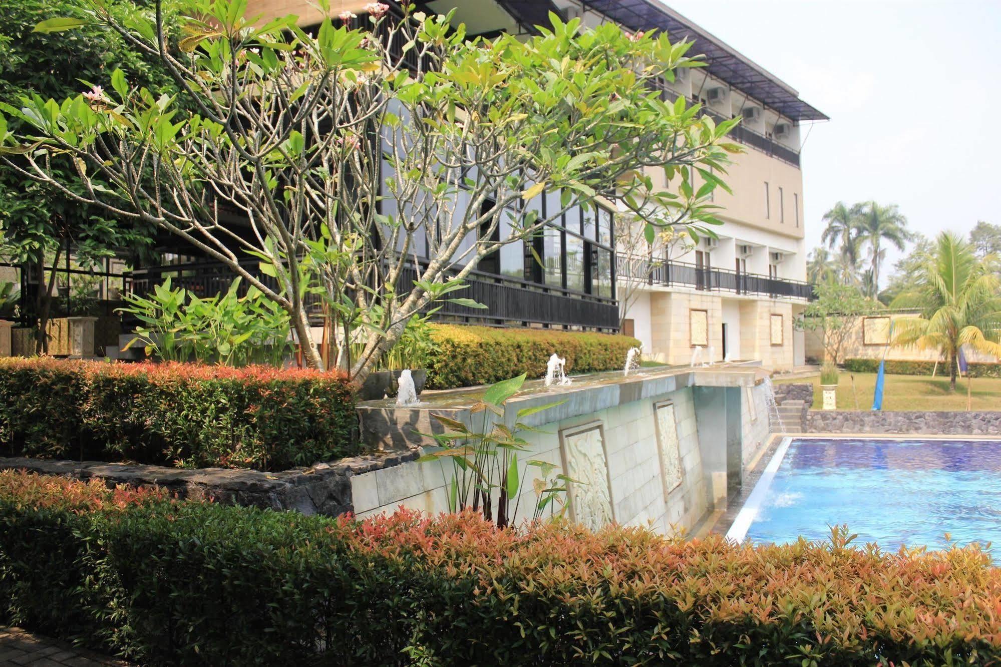 Bumi Cikeas Sentul Bogor Hotel Buitenkant foto